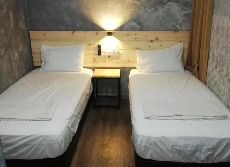 디럭스 룸, Myera