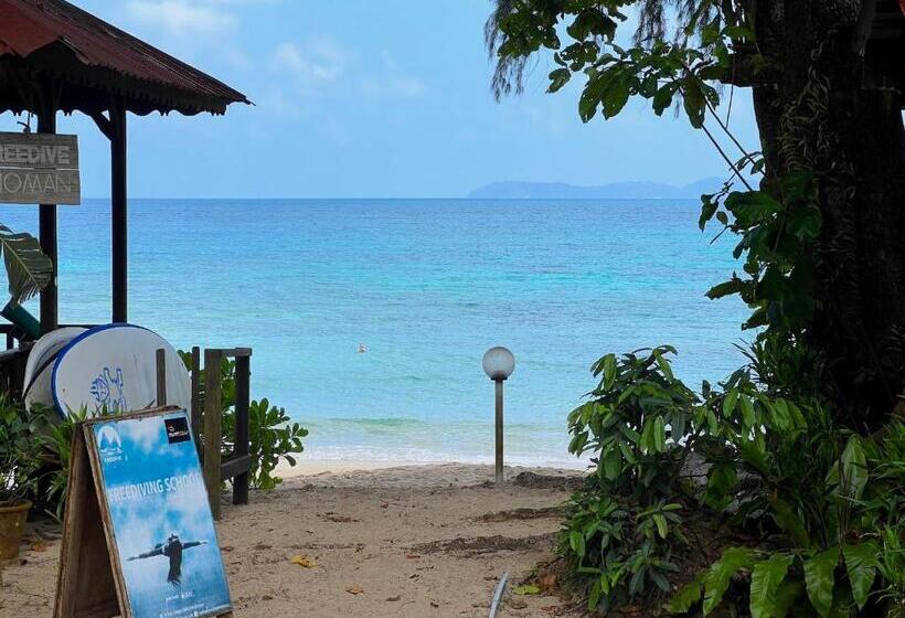 חדר סטנדרט לארבעה נוף לים, Swiss Cottage Tioman