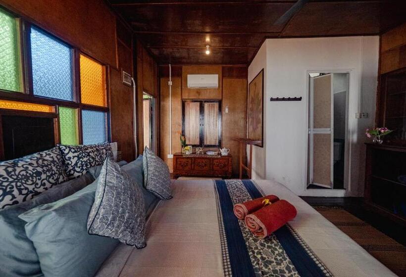 בקתה סטנדרטית, Swiss Cottage Tioman