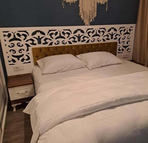 اتاق استاندارد, Evland City Suit