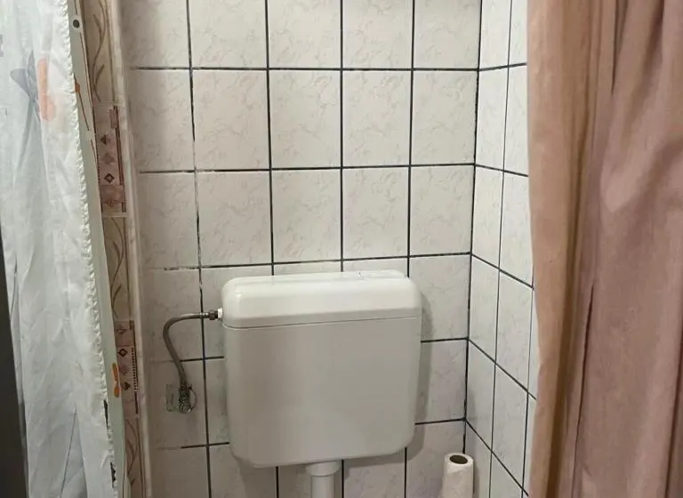 スタンダードシングルルーム, Lenzl S Panzió