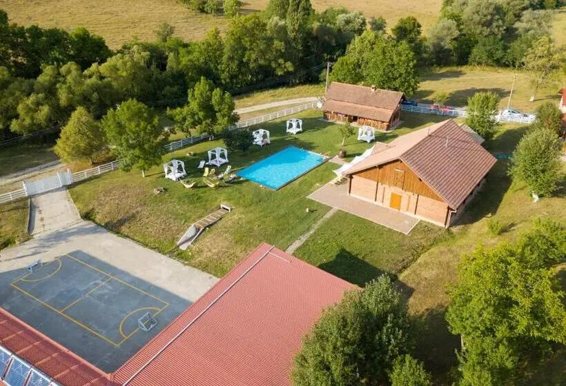 デラックスルーム, Agrovillage