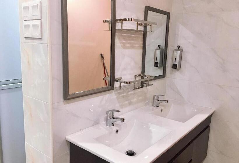 חדר סטנדרד יחיד חדר אמבטיה משותף, Carlsun