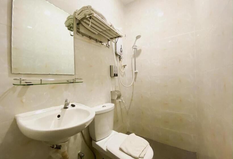 חדר משפחתי, Carlsun