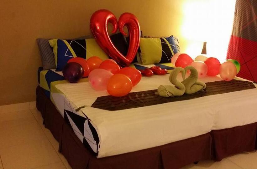 标准工作室, Marose Gold Coast Morib