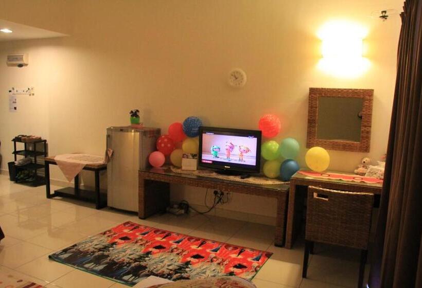 标准工作室, Marose Gold Coast Morib