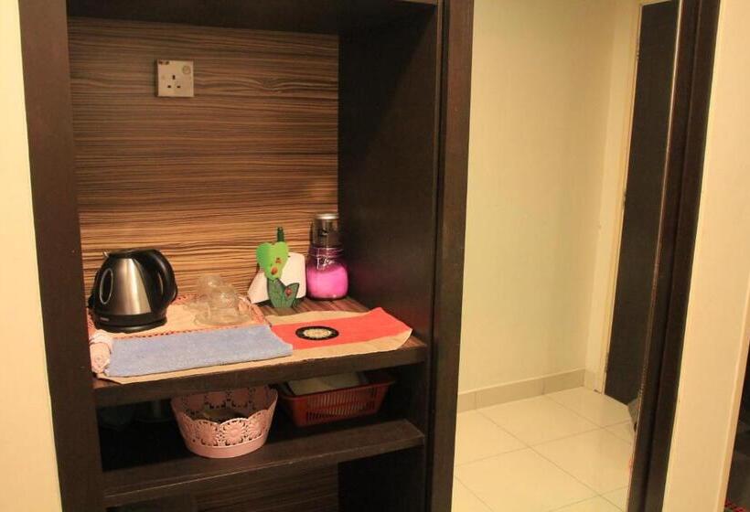 标准工作室, Marose Gold Coast Morib