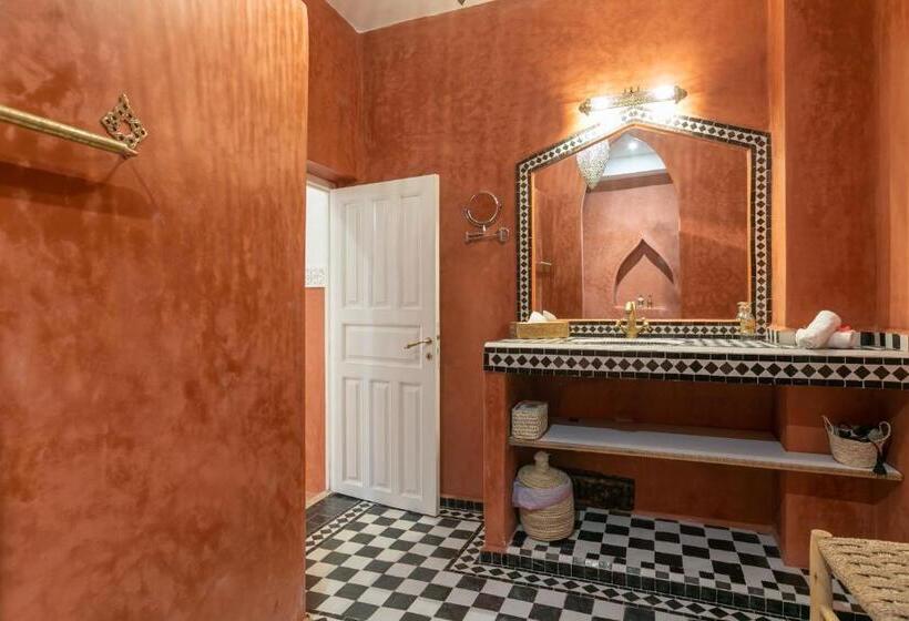 اتاق لوکس سه تخته, Riad Zeitoun Palace