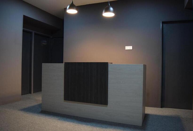 Номер Deluxe, Times Traveller Lodge 2