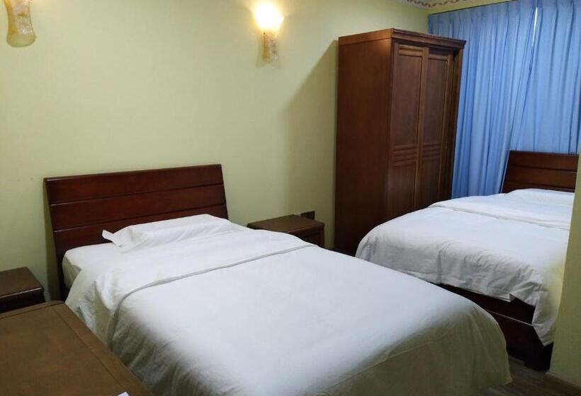 غرفة ديلوكس, Uncle Ho Motel