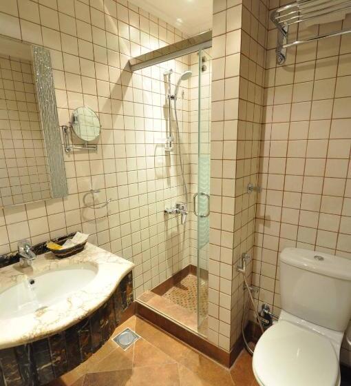 4 Bett Standardzimmer, فندق قصر العطلات Qaser Alotlat