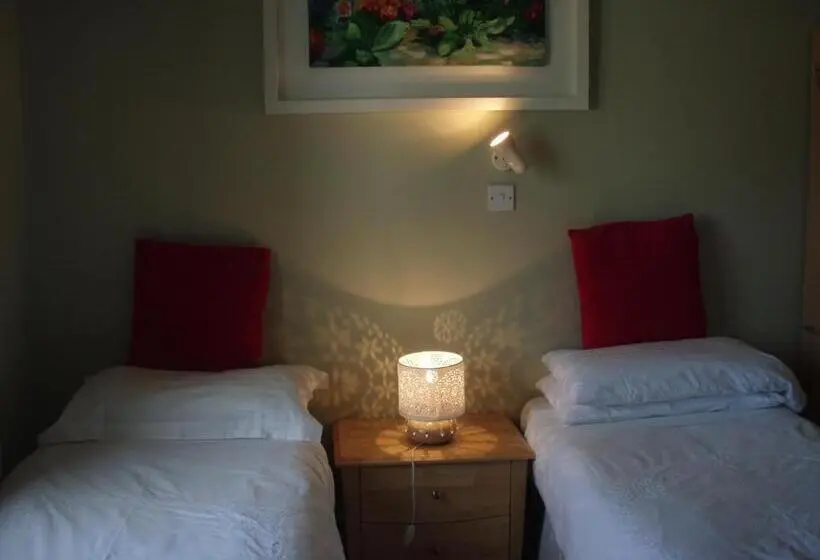 マウンテンビュースタンダードルーム, Beach View Bed & Breakfast