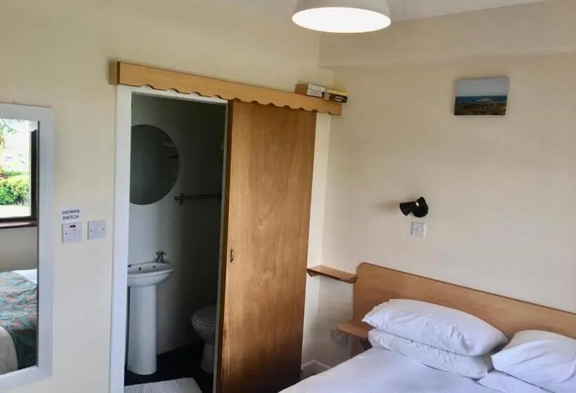 オーシャンビュースタンダードルーム, Beach View Bed & Breakfast