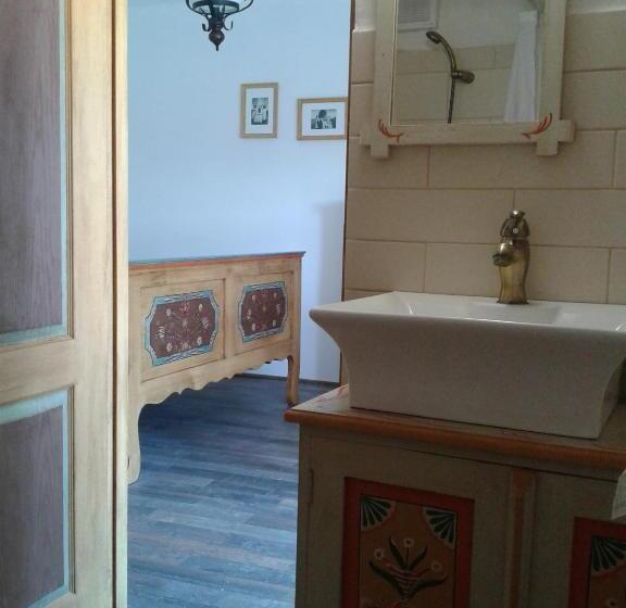 Стандартный Номер Кровать Кинг, Convivium Transilvania