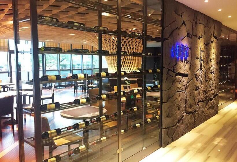 اتاق استاندارد یک نفره, Haijun Hotel  Free Canton Fair Shuttle Bus