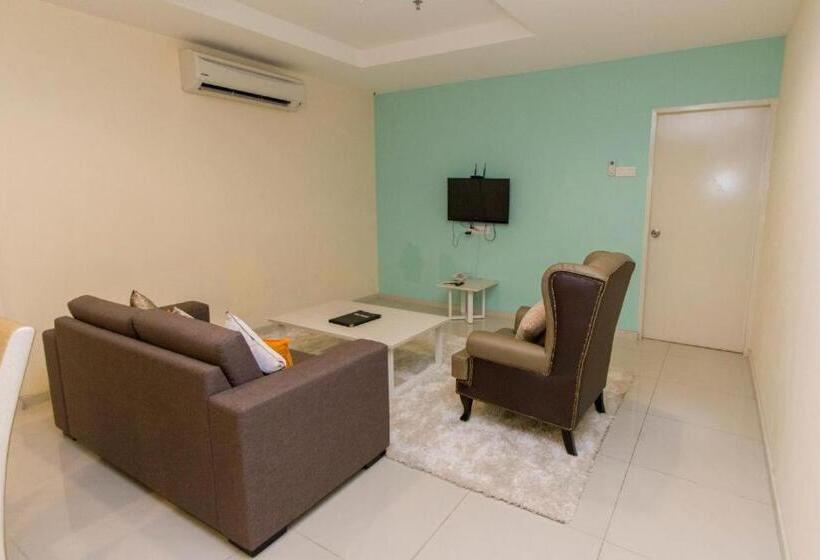 سوییت, Marina Island Pangkor Resort &