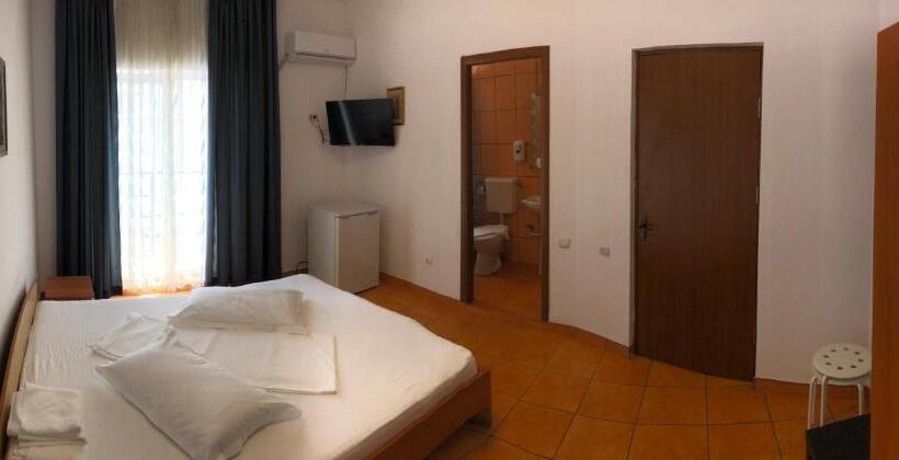 Quarto standard, Vila Orient 2