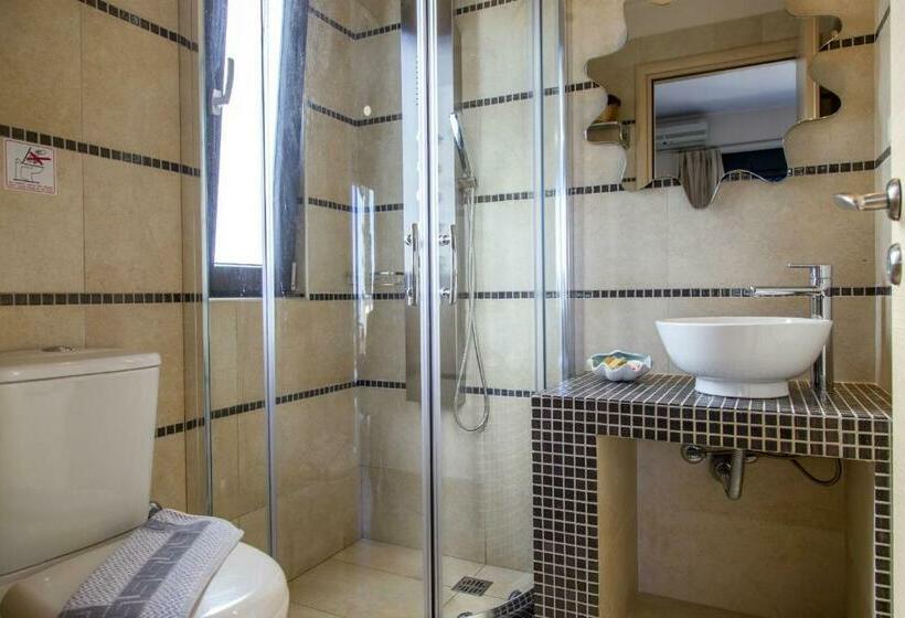 דירת חדר נוף לים, Agni Suites