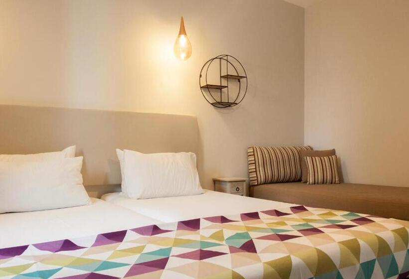 דירת חדר עם טרסה, Agni Suites