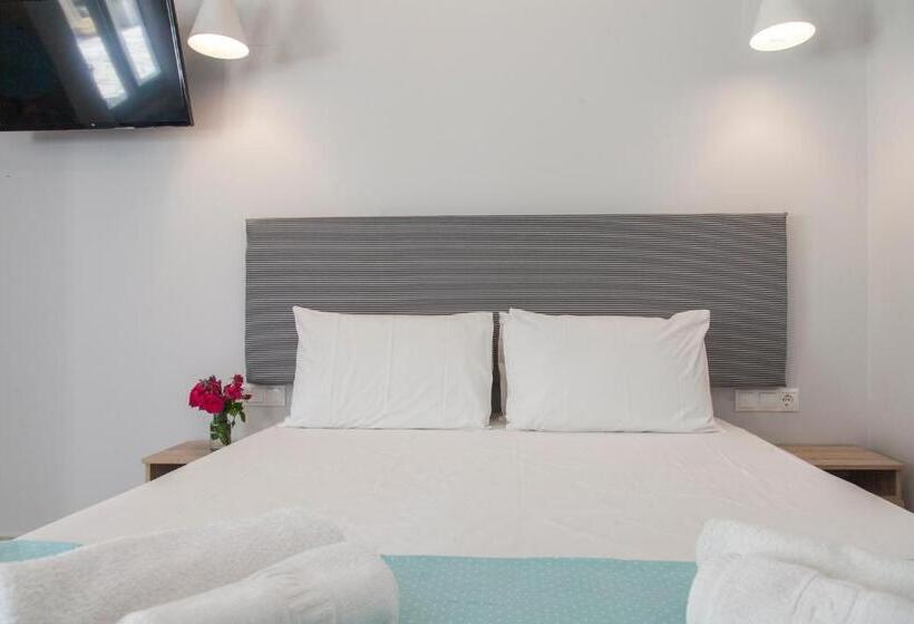 דירת חדר נוף לים, Agni Suites