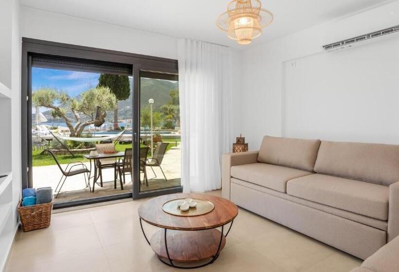 סוויטה דלוקס, Agni Suites