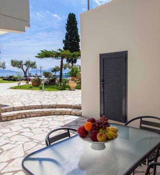 דירת חדר נוף לים, Agni Suites