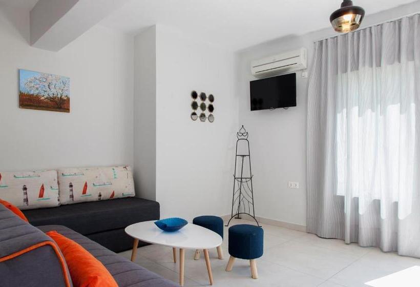 דירת חדר נוף לים, Agni Suites