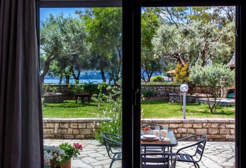 דירת חדר עם טרסה, Agni Suites