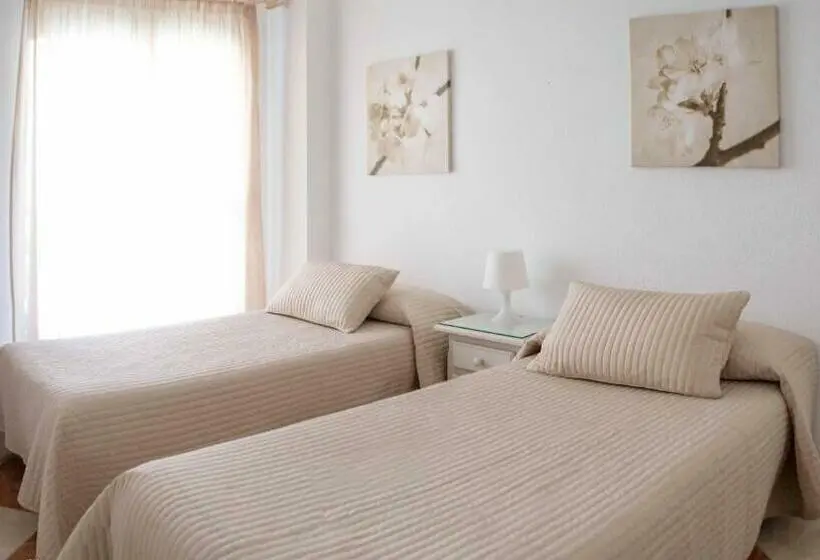 スタンダードルーム, Hostal Jomarijo