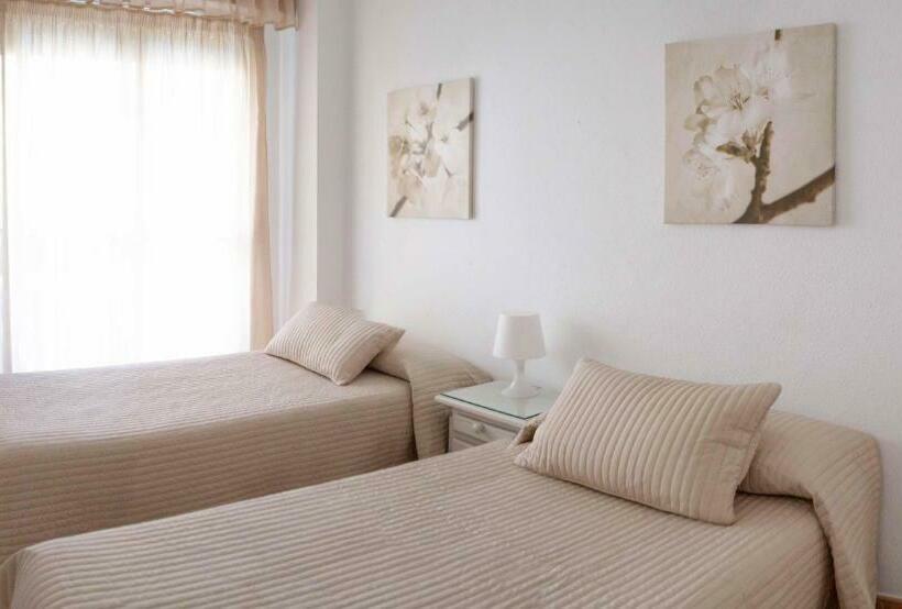 スタンダードルーム, Hostal Jomarijo