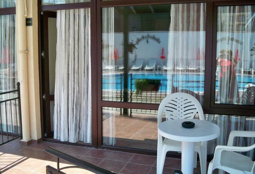 스탠다드 발코니 스튜디오, Apartment Tourist Complex Rose Village