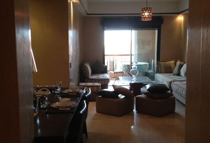 1 Bedroom Apartment with Terrace, Appartement Gueliz Liberté Marrakech