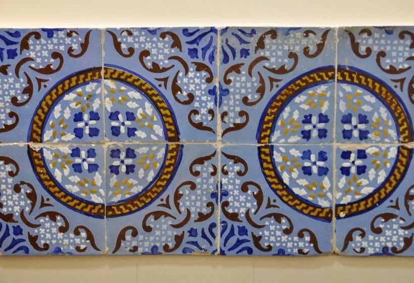 غرفة قياسية, Anita & Garibaldi