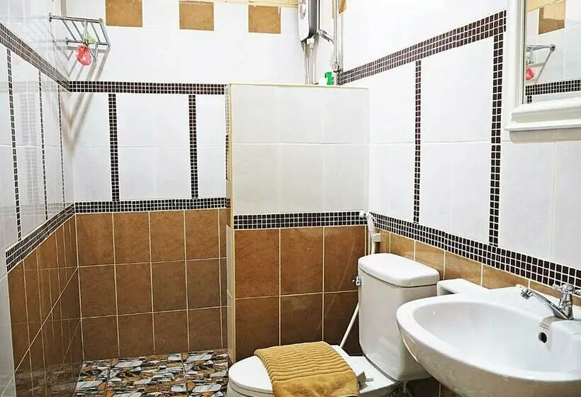スイート, Benwadee Resort Pattaya