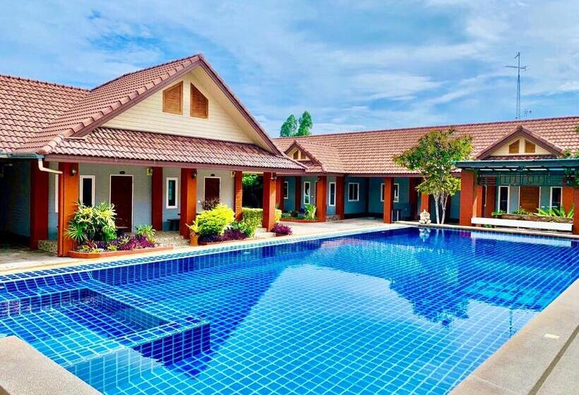 스탠다드 룸, Benwadee Resort Pattaya