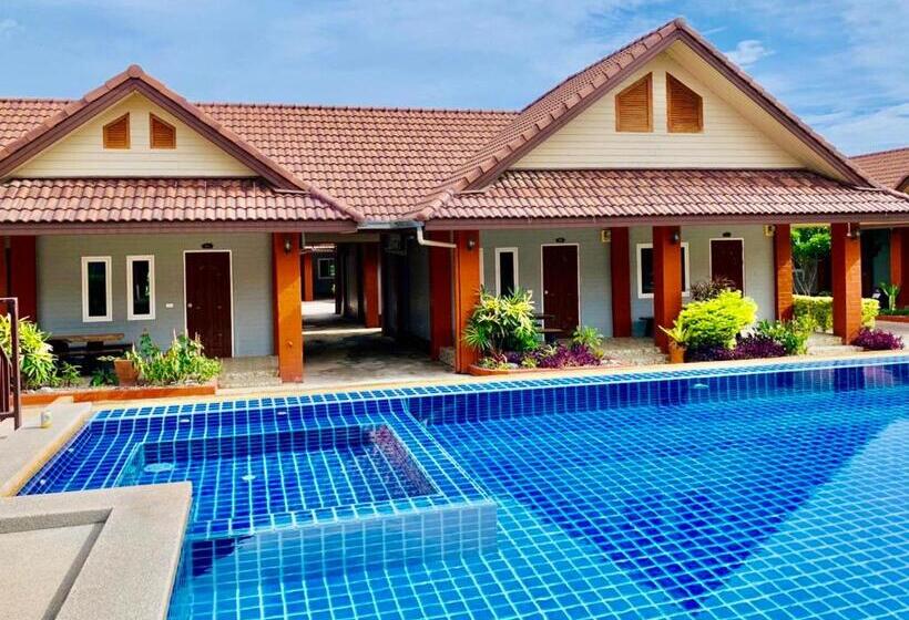 스탠다드 룸, Benwadee Resort Pattaya