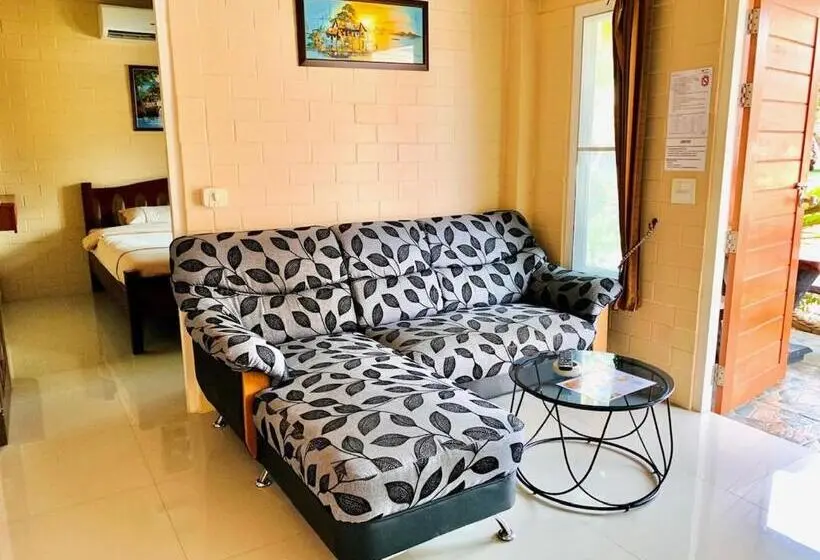ファミリールーム, Benwadee Resort Pattaya