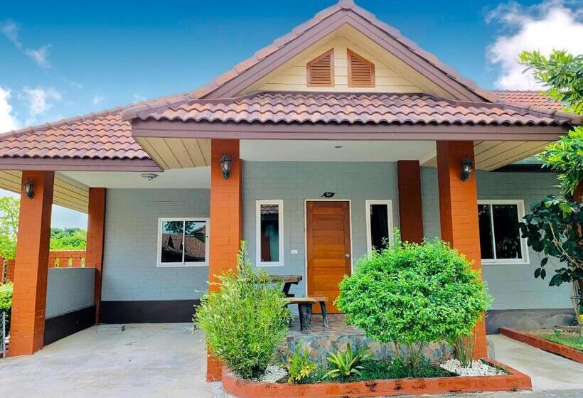 اتاق خانوادگی, Benwadee Resort Pattaya