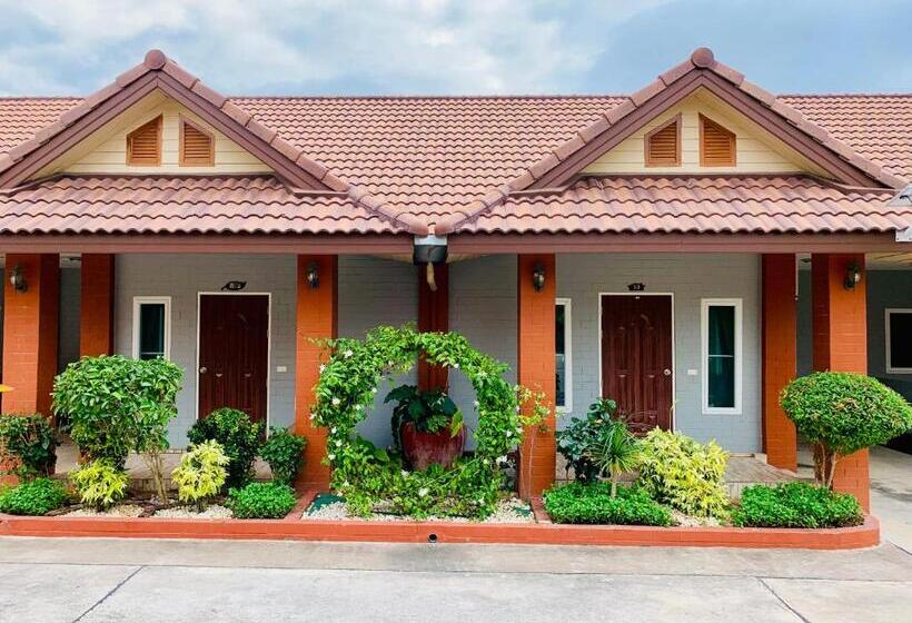 패밀리 아파트, Benwadee Resort Pattaya