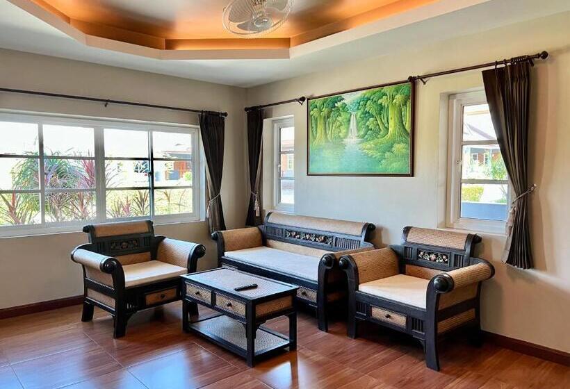 침실 3개 주택, Benwadee Resort Pattaya