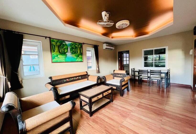 침실 3개 주택, Benwadee Resort Pattaya