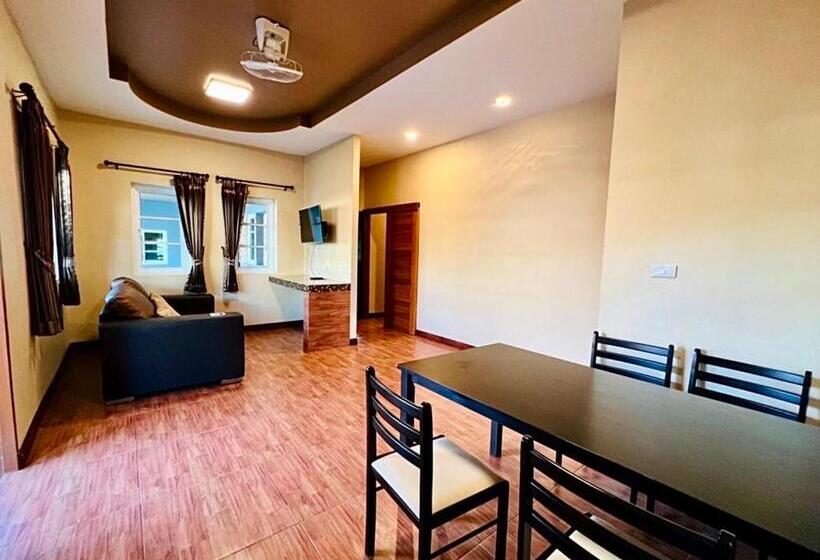 خانه 2 خوابه, Benwadee Resort Pattaya