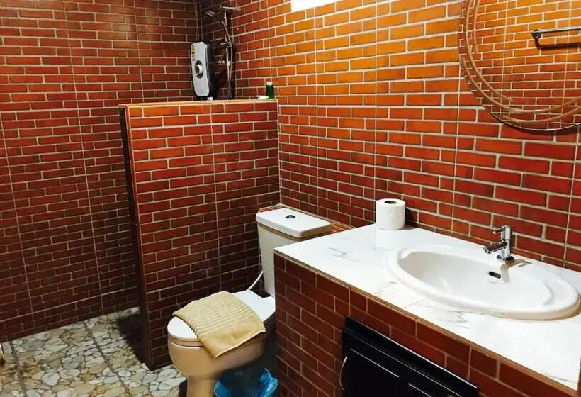 エコノミールーム, Benwadee Resort Pattaya