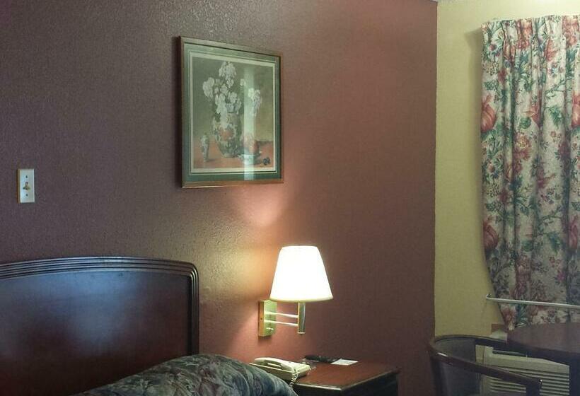 غرفة قياسية سرير كينج, First Western Inn   Fairmont City