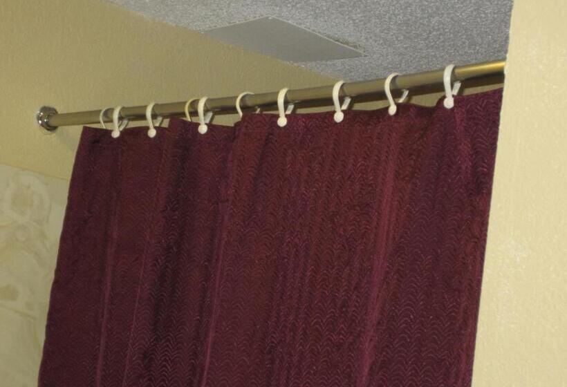 غرفة قياسية, First Western Inn   Fairmont City