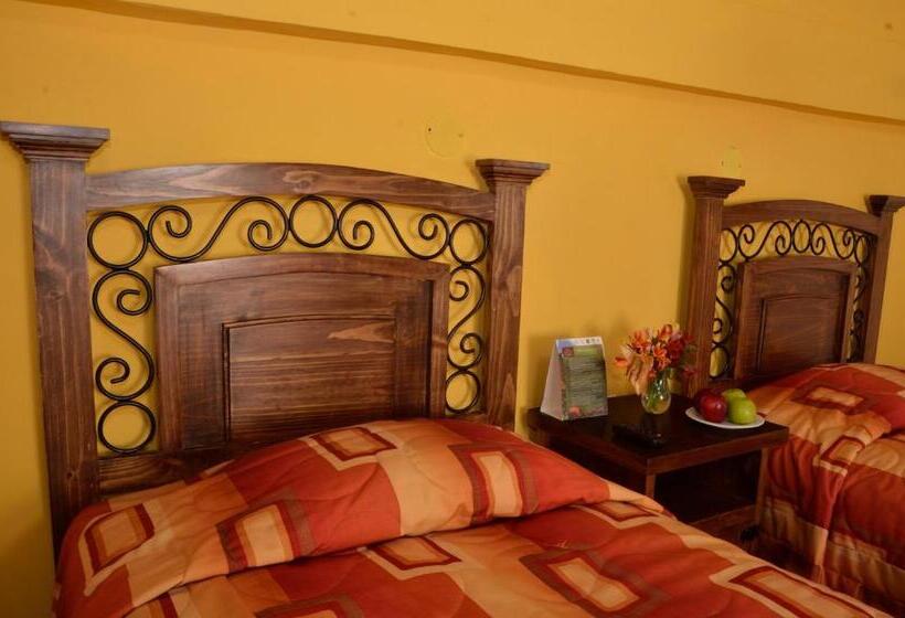 3-Bett-Standardzimmer, Hostal Mallqui