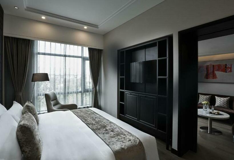 سوییت جونیور, Doubletree By Hilton Shanghai Hongqiao