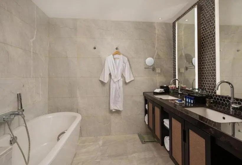 スイート, Doubletree By Hilton Shanghai Hongqiao