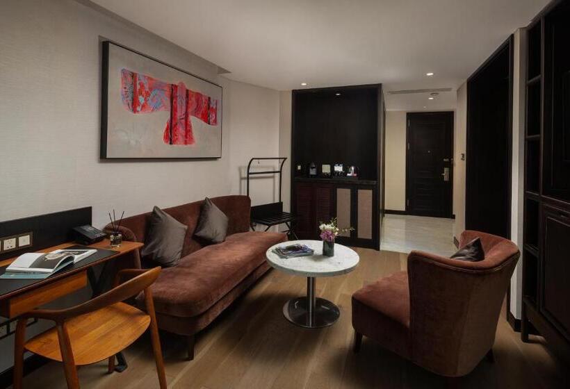 سوییت جونیور, Doubletree By Hilton Shanghai Hongqiao