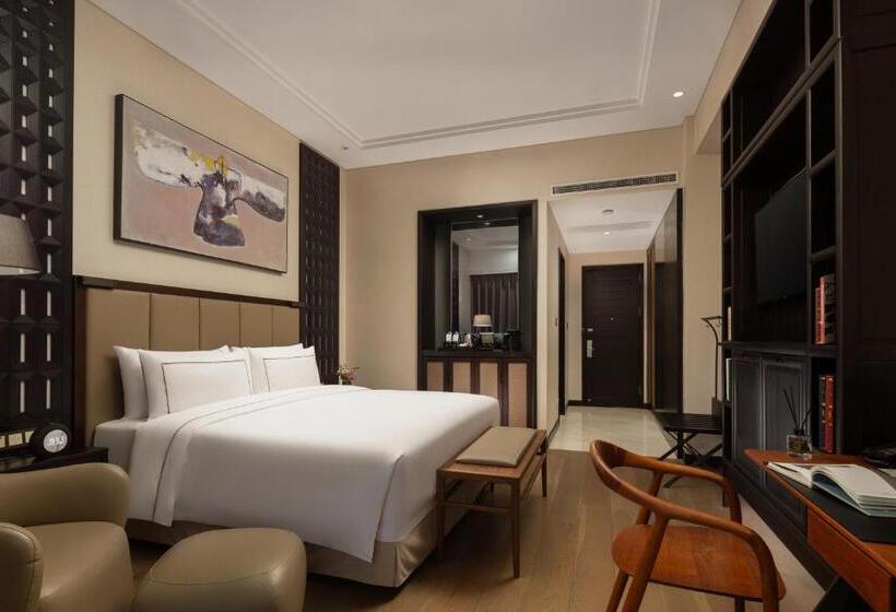 اتاق استاندارد با تخت بزرگ, Doubletree By Hilton Shanghai Hongqiao